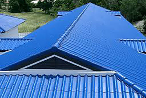 metcopotiles in a house roof